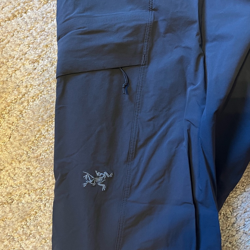 Arc'teryx Navy Blue Hiking Pants - Picture 2 of 8